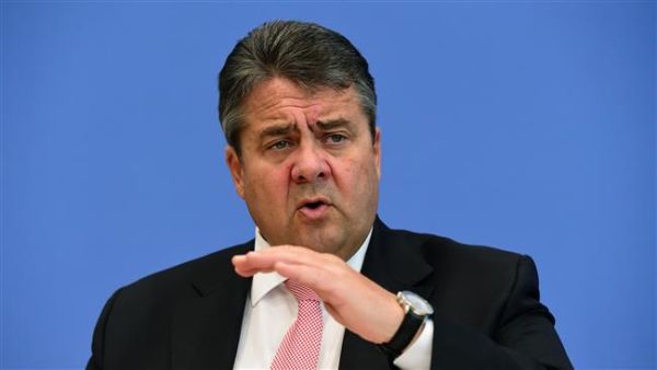 German Foreign Minister Sigmar Gabriel warns the U.S. against abandoning the Iranian nuclear deal (AFP/File Photo)