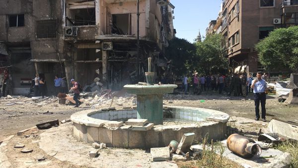 قصف على دمشق 