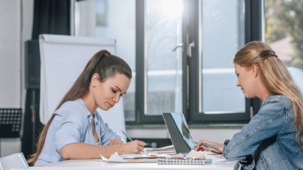لا تزحم يومك الأول وقم بالتركيز على إلمام الأحداث الماضية