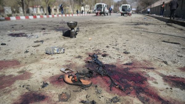 عشرات القتلى بانفجار استهدف تجمعا دينيا في كابول