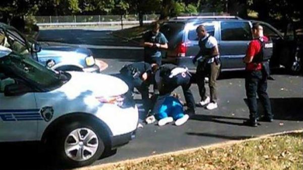 شرطة نورث كارولاينا تنشر فيديو لمقتل رجل أسود بعد اندلاع احتجاجات
