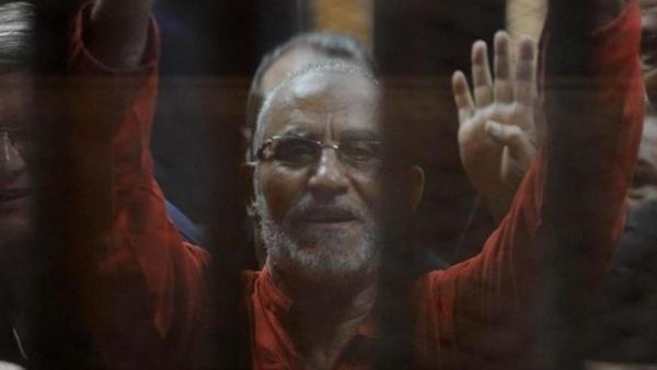 أعلنت أسرة المرشد العام للإخوان محمد بديع أنه ليس لديها أي معلومات حول حالته الصحية - الأناضول