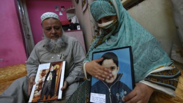 الاعدام لستة متهمين بالمشاركة في مجزرة مدرسة بيشاور الباكستانية
