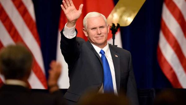  نائب الرئيس الأمريكي مايك بنس