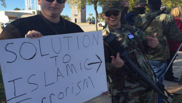 A Christian group in the US is voicing its concerns over the building of a mosque in Milwaukee, but their rhetoric is nothing more than the usual Islamophobic nonsense. Photo of mosque protest in Texas. (Twitter)