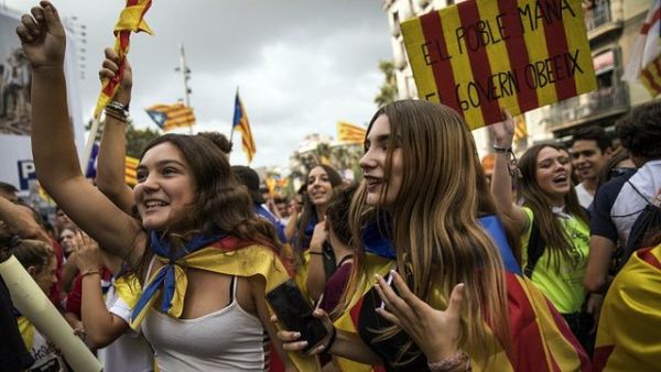  2015، فازت الأحزاب الانفصالية بأغلبية مقاعد برلمان المنطقة 