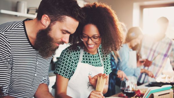 توصل مجموعة من العلماء إلى أن مدة زواجك ترتبط بجيناتك
