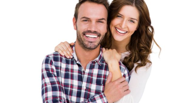 الرجل الذي يتزوج من امرأة تصغره بكثير يعيش أطول