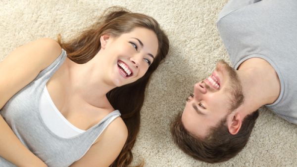 كوني رقيقة وبريئه تارة، وجذابة ومثيرة تارةً أخرى
