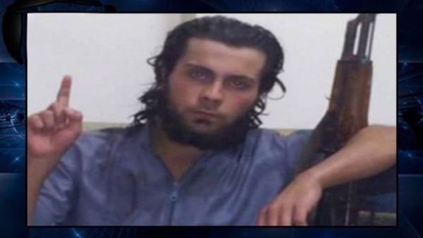 داعش يقتل والدته بتهمة الردة