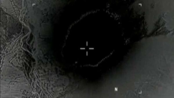 قنبلة ضخمة على مجمع كهوف في إقليم ننجرهار 