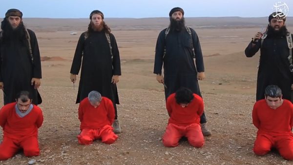 4 عناصر أردنيون من داعش يعدمون 4 سوريين من المعارضة التي درّبتها ودعمتها الأردن 
