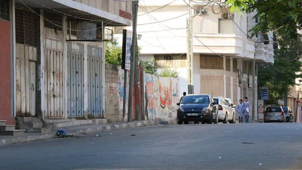 إضراب شامل بفلسطين نصرة للأسرى.. وتعتيم إسرائيلي
