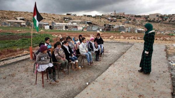 حماد الرقب: وضع كلمة "إسرائيل" بدل "فلسطين" في المناهج المدرسية العربية أمر ممنهج - تويتر
