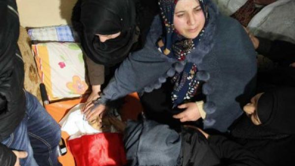 مسيرة التشييع انطلقت من المستشفى الأهلي بمدينة الخليل