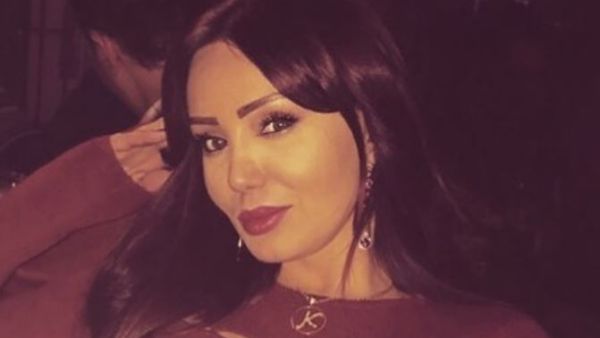الفنّانة السورية دينا هارون