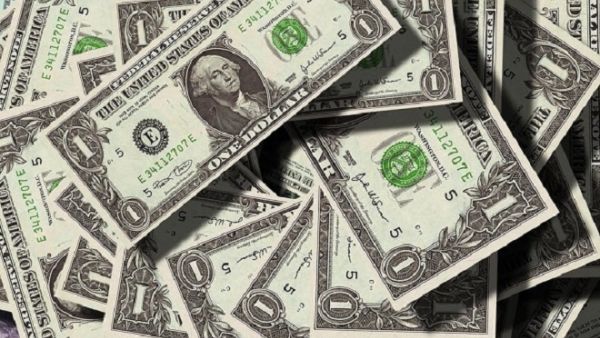 Mistake #1: Spending money you don’t have. (Pixabay)