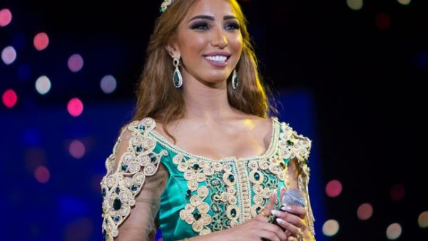 الفنانة دنيا بطمة