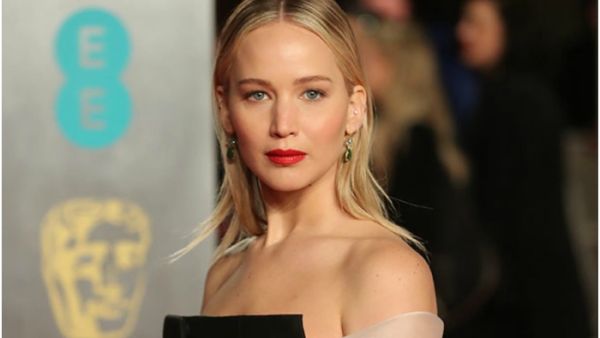 جينيفر لورانس (www.complex.com)