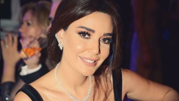 الفنانة سيرين عبد النور