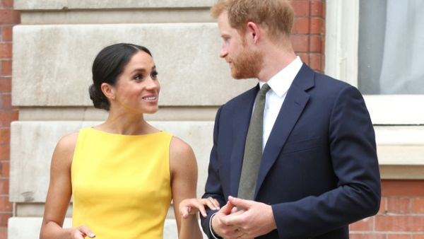 ميغان ماركل بفستان من تصميم Brandon Maxwell