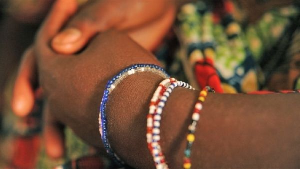 18 مليون طفلة افريقية يتم اغتصابها سنويا بعقد قران يحميه المجتمع ويتغاضى عنه القانون