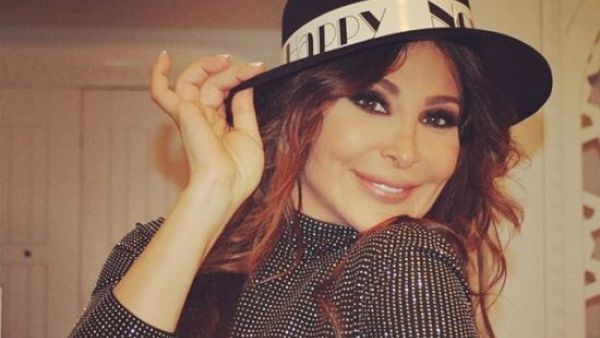 الفنانة اللبنانية إليسا الفنانة اللبنانية إليسا