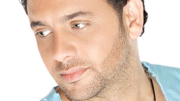 مصطفى قمر