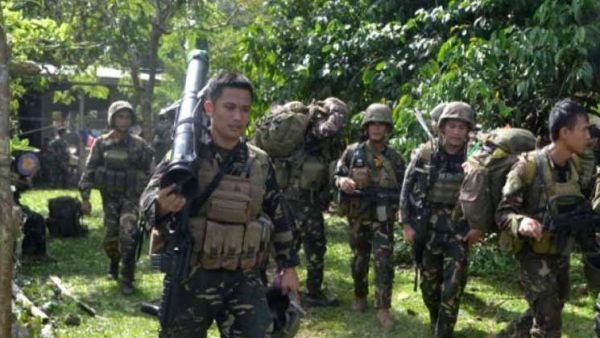 القوات الفلبينية تهاجم مسلحين إسلاميين في اليوم الأول من رمضان
