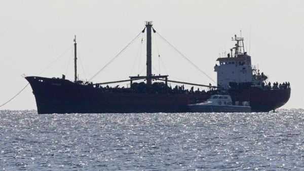 ايران تطالب بتسدسد الديون 