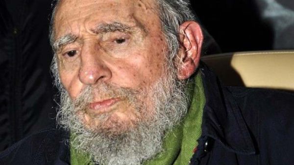 ظهور علني نادر لزعيم كوبا السابق فيدل كاسترو - ارشيف