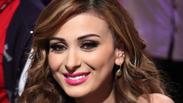 الفنانة السورية فرح يوسف