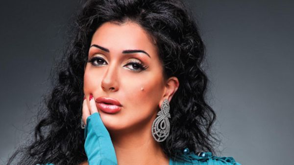 غادة عبدالرازق تعود للسوشال ميديا