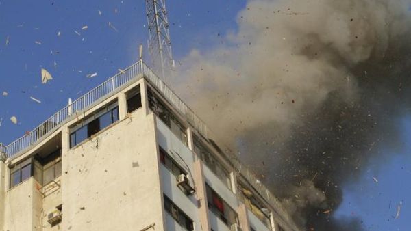 غارة تستهدف إحدى التجمعات السكنية في غزة