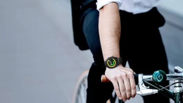 Samsung-Gear-Sport-smartwatch