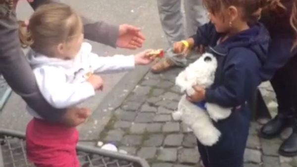 The German girl and her mother shared her treat with a newly arrived refugee child, an NBC journalist reported earlier this week. (Vine)