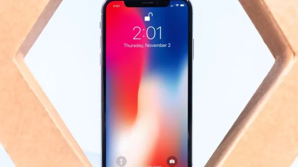 آيفون x