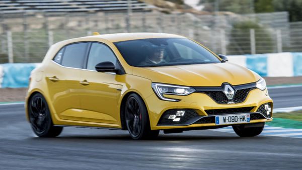 رينو تطلق نموذج Renault Megane R S 
