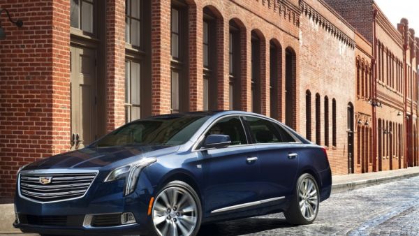 كاديلاك عن XTS 2018