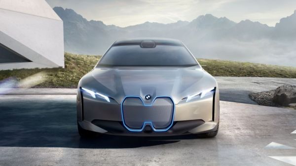بي ام دبليو تؤكد قدوم i4 الكهربائية في 2025