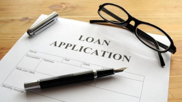 تعتبر الضمانات نوعاً من الحماية أو التأمين للبنك أو الجهة مانحة الائتمان من مخاطر التوقف عن الدفع