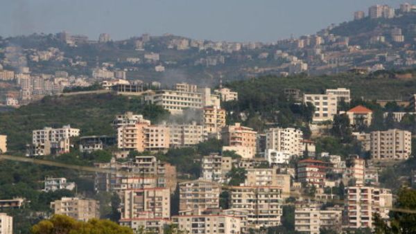 بلغ عدد الوافدين الى لبنان خلال الاشهر الستة الاولى من السنة الحالية 623 الفا و864 زائرا، بتراجع 12.69% مقارنة بعام 2012، حيث بلغ عددهم 714 الفا و549 زائرا