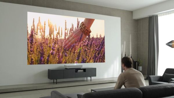 LG تكشف عن الجيل الثاني من جهازها CineBeam 4K المبتكر