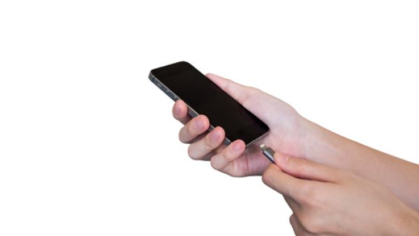 قراصنة الإنترنت يمكنهم تحليل قدر استهلاك الجهاز للطاقة للاطلاع على معلومات شخصية خاصة بالمستخدم