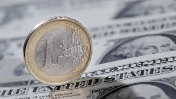 إجمالي الودائع لدى البنوك العاملة في اليمن، ارتفعت إلى تريليون و953 مليار ريال بزيادة 35 مليار ريال عن مارس الذي سبق