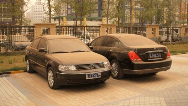 تشير الأرقام إلى تغريم حوالي 500 سائق  بقيمة 3 آلاف درهم شهريا منذ  أبريل الماضي بسبب القذارة المفرطة لسياراتهم
