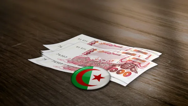 مشاريع معطلة وديون عالقة وسط تصاعد حراك الجزائر