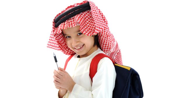 تبلغ تكاليف التعليم العالي أكثر من 76،000 درهم  (21،000 دولار) سنوياً في الجامعات الإماراتية مقارنة بـ 15،000 دولار في أستراليا وكندا، و 23،000 دولار في الولايات المتحدة، و 15،500 دولار في المملكة المتحدة