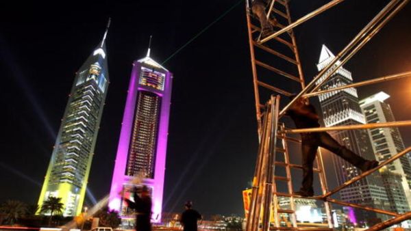 تصدرت الإمارات ترتيب دول العالم العربي وإفريقيا في التصنيف العام لمؤشر “الدينامية العالمية”، والذي اهتم بتصنيف أكبر 60 اقتصاداً حول العالم، مع احتلالها للمركز 35 عالمياً