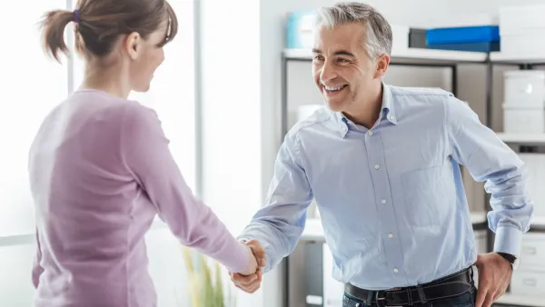 أفضل المدراء على الوصول الى نتائج ملموسة كي يتمكنوا من تحقيق الهدف الأكبر للشركة